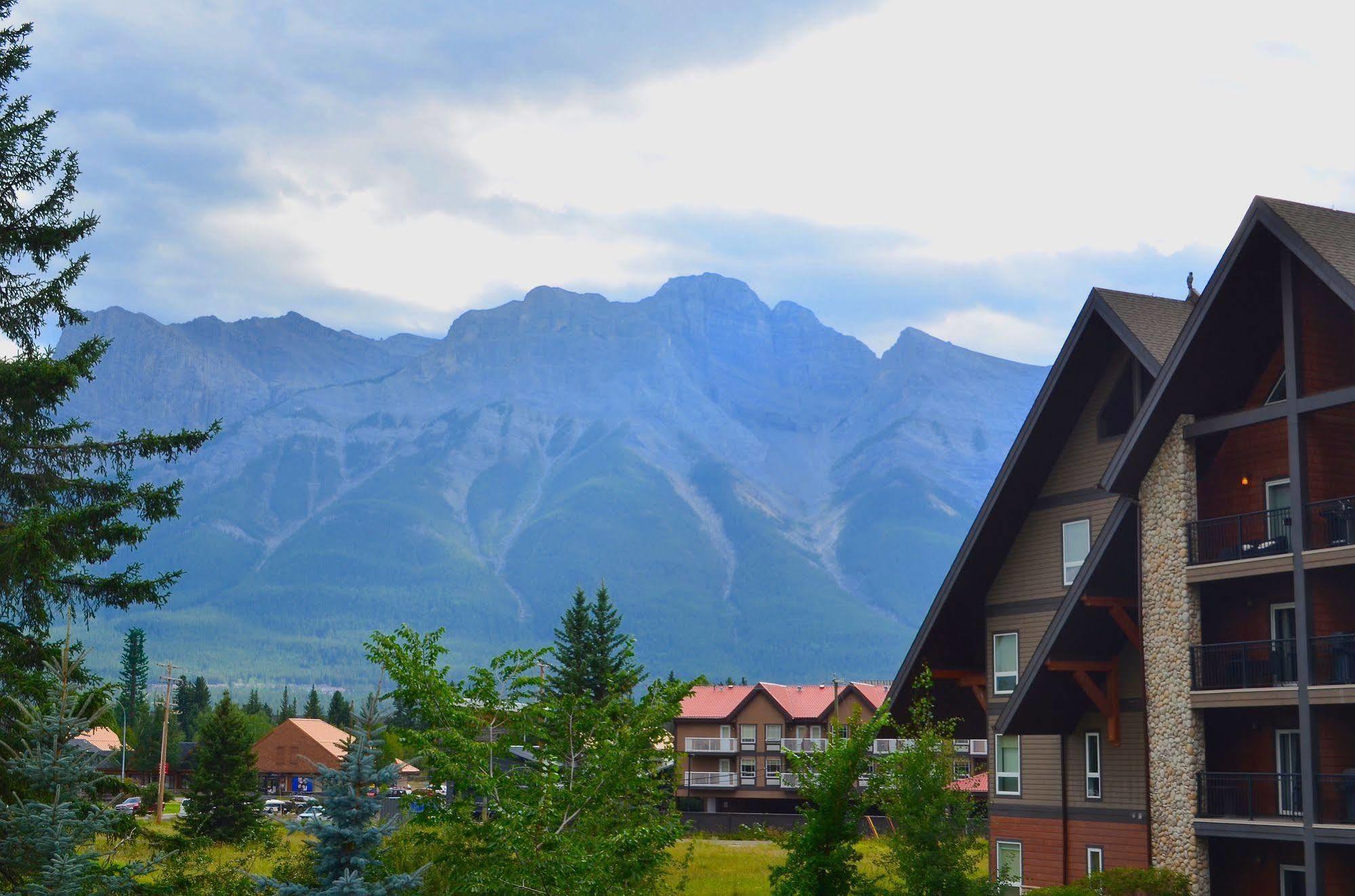Paradise Resort Club And Spa Canmore Buitenkant foto